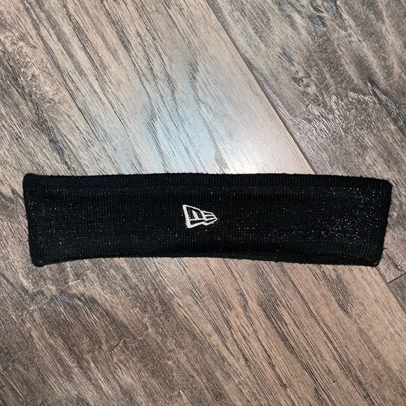 Supreme New Era Big Logo Headband (FW18) - Picture 2 of 5